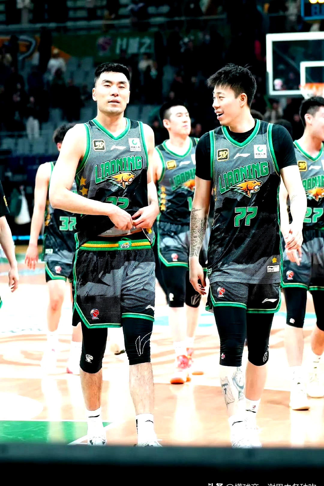 广东宏远训练开放日,赛前豪取连胜引欢呼,CBA季后赛在即,身体对抗强度拉满的简单介绍九游体育app